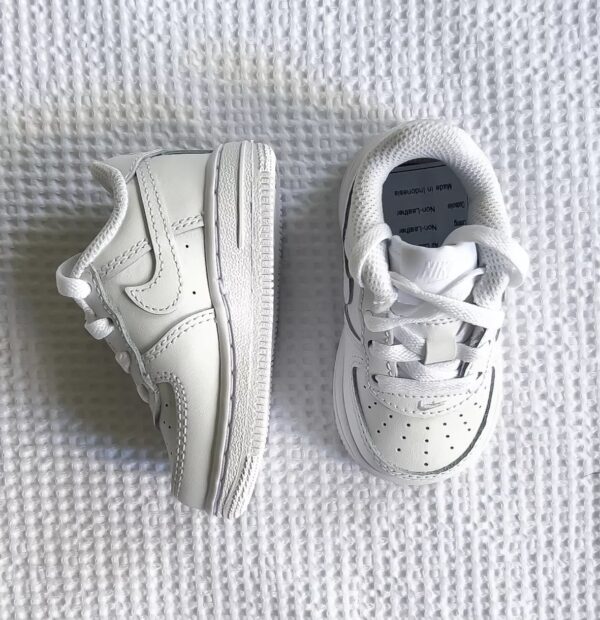 NIKE AIR FORCE 1 ‘07 AF1 KIDS - Imagen 3